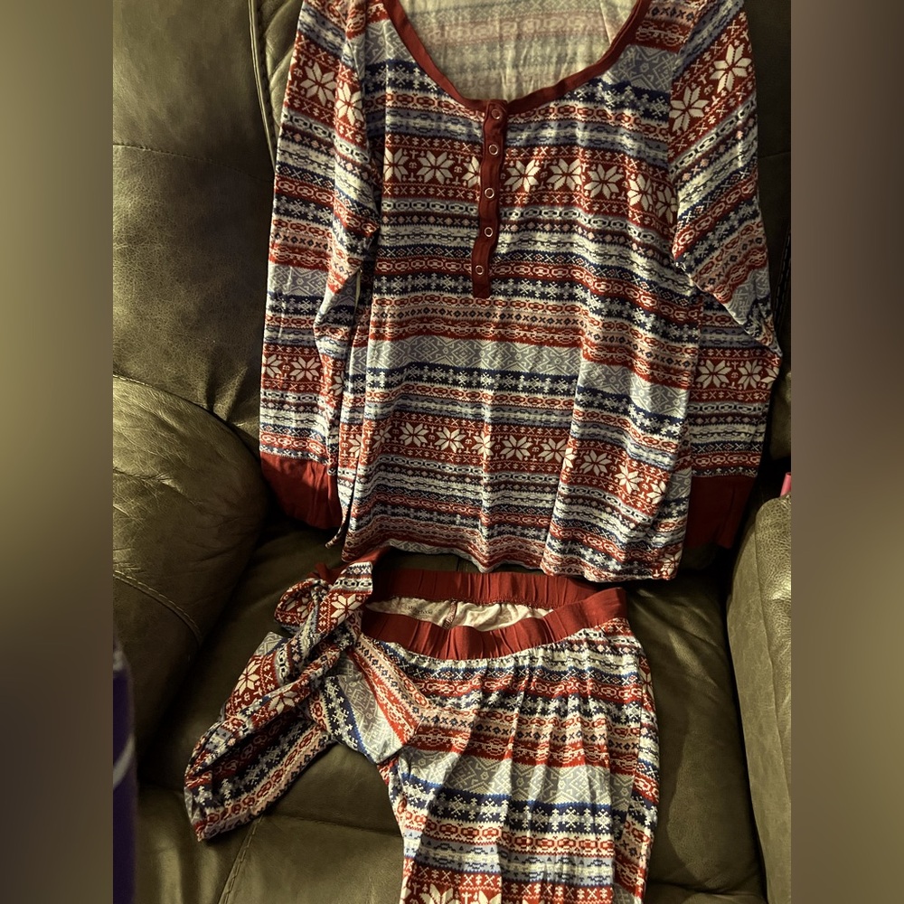 Motherhood Maternity pj set